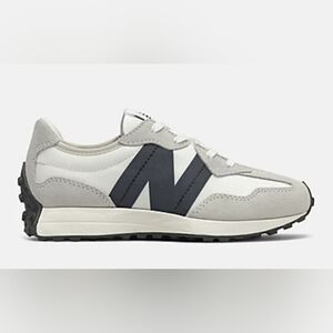 Womens New Balance, 327, Size 8